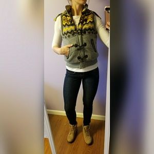 Soft, stretchy, durable, trustworthy skinny jeans